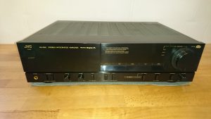 JVC AX-555