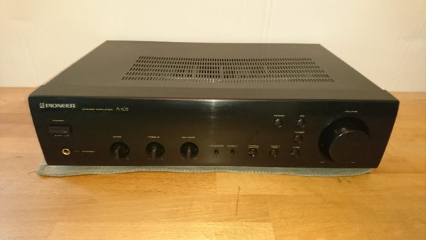 Pioneer A-105