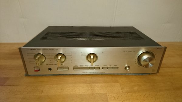 Luxman L-215