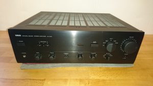 Yamaha AX-570