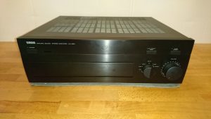 Yamaha AX-590