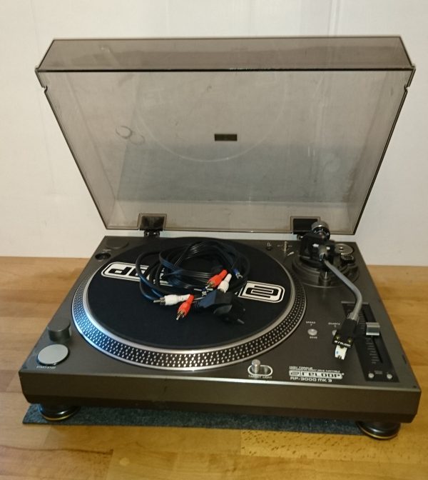 ReLoop RP-3000 MK3