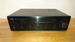 Yamaha AX-440