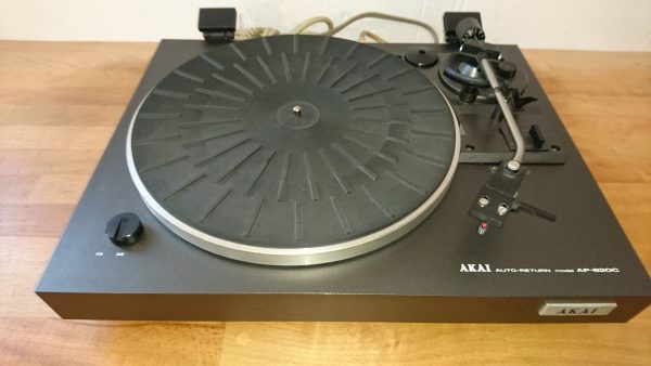 Akai AP-B20C Grau