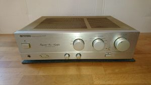 Pioneer A-337 silber