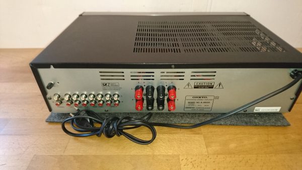 Onkyo A-8820 silber – Bild 2