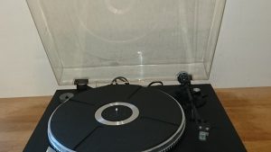 Universum F 2001