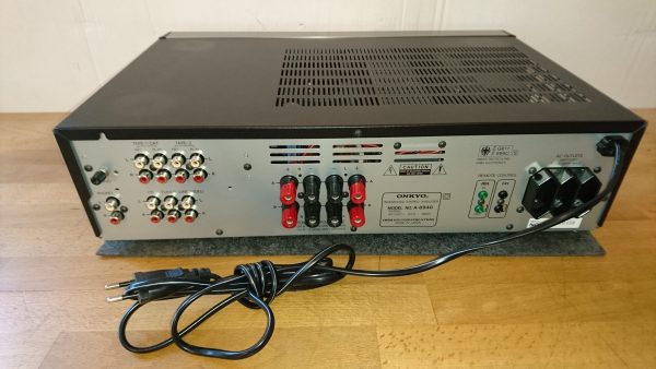 Onkyo A-8940 silber – Bild 3