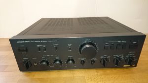 Onkyo A-8019