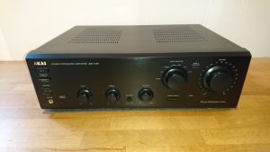 Akai AM-1100