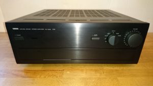 Yamaha AX-1050