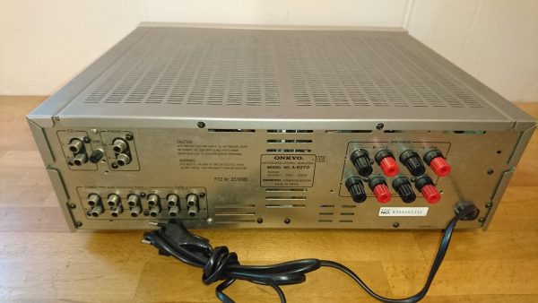 Onkyo A-8270 silber – Bild 3