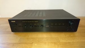 Teac A-X400