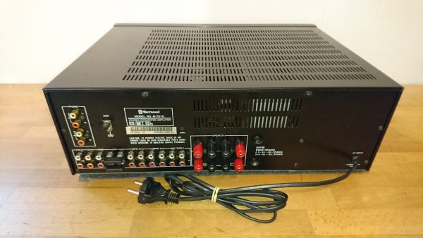 Sherwood AI-7010 – Bild 3