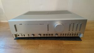 JVC A-X5