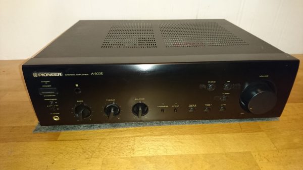 Pioneer A-303R