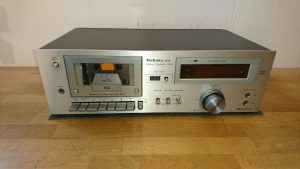 Technics M-15