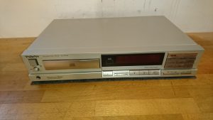 Technics SL-P212A