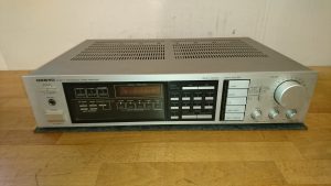 Onkyo TX-7320 silber