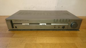 Akai AM-U110