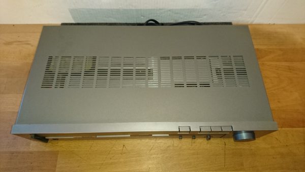 Akai AM-U110 – Bild 2