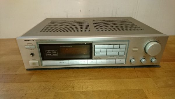 Onkyo TX-7700 silber