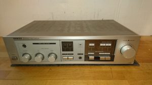 Onkyo A-300 silber