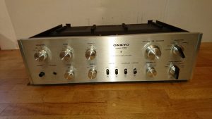 Onkyo Integra 733