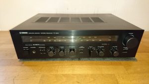 Yamaha R-300