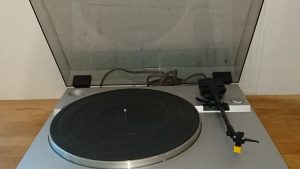 Yamaha P-520 silber