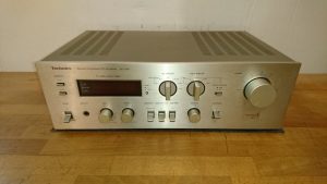 Technics SU-V4A silber
