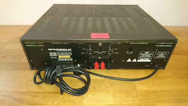 NAD 2200 – Bild 3