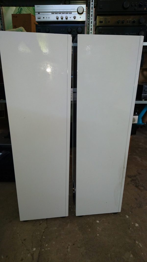 Canton LE 700 – Bild 4