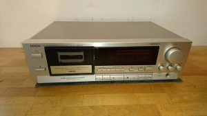 Denon DRM-800 silber