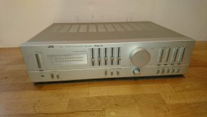 JVC AX-4