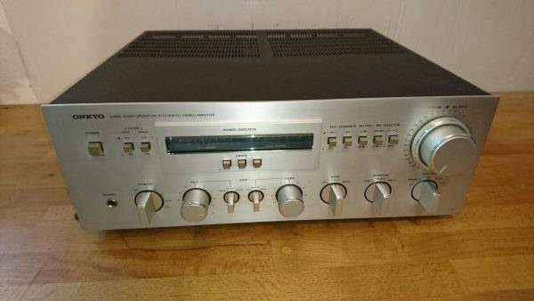 Onkyo A-7090