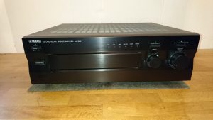 Yamaha AX-596