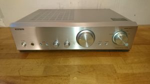 Onkyo A-9155 silber