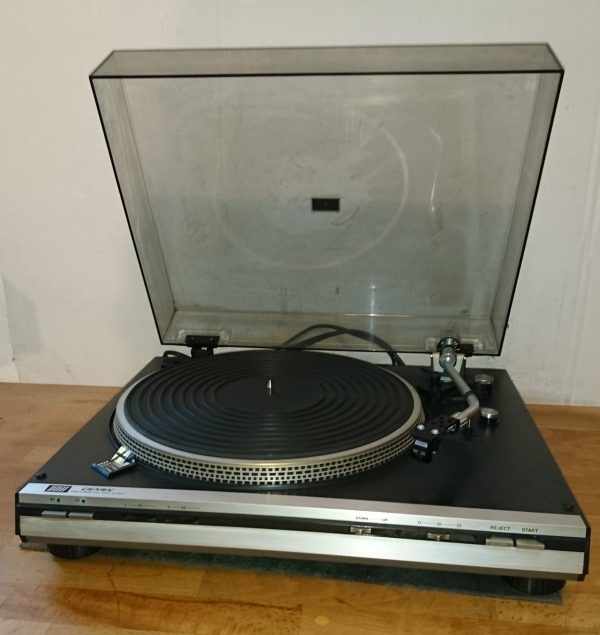 Denon GT-800