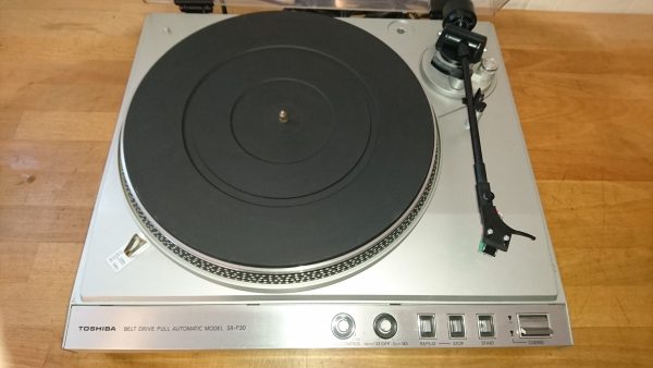 Toshiba SR-F30 – Bild 3