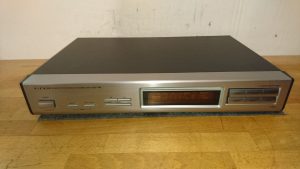 Onkyo T-4830 silber
