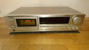 Denon DRM-710 silber