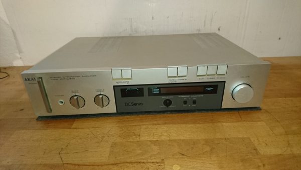 Akai AM-U310