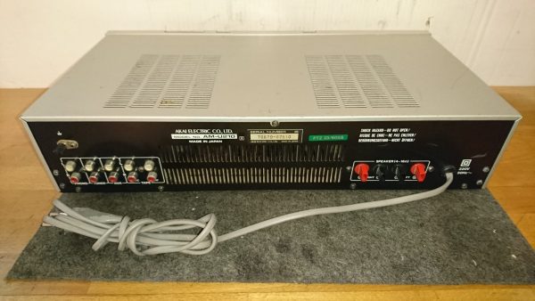 Akai AM-U210 – Bild 3