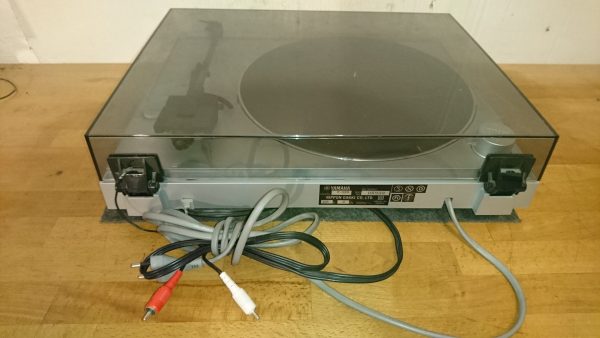 Yamaha P-320 silber – Bild 4