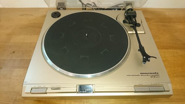 Marantz TT 221 – Bild 2
