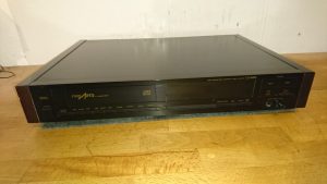 Grundig Fine Arts CD-9000