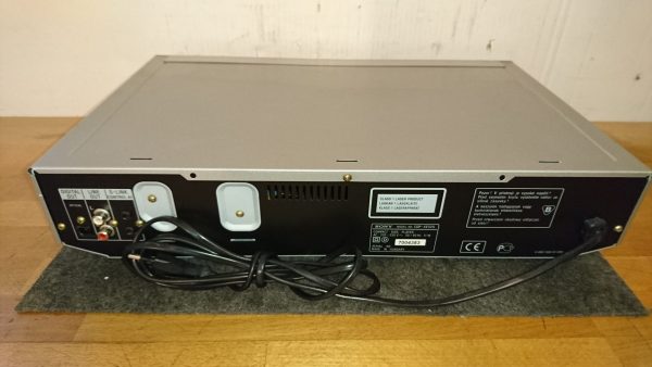 Sony CDP-XE520 silber – Bild 4