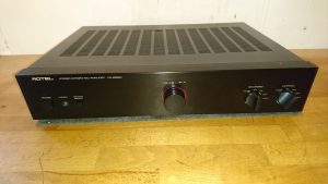 Rotel RA-935BX