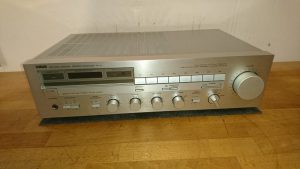 Yamaha R-3 silber